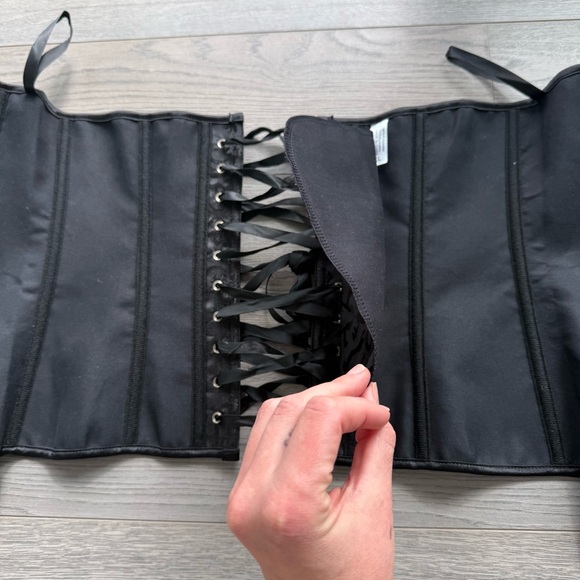 Vintage Black Lace-Up Corset Top Never Worn - Picture 12 of 12